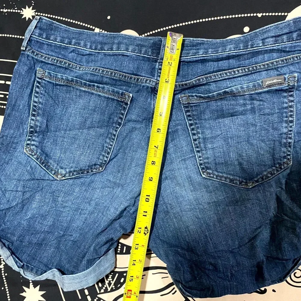 Eddie Bauer Boyfriend Shorts Women's 12 Blue Cotton Denim Cuffed Summer Stretch